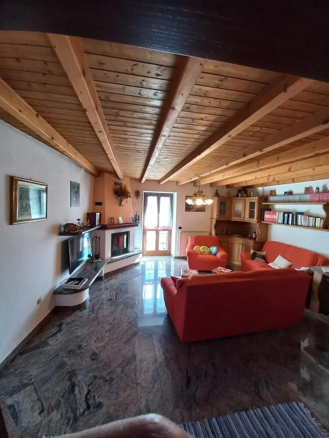 Appartamento casa vacanza da ghislin Teglio